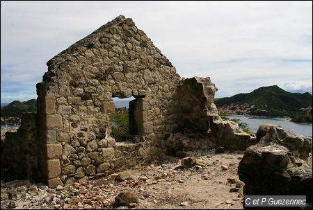 vestiges de Fort Joséphine